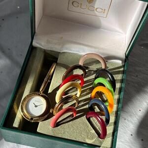 Vintage Gucci Bezel Watch with 11 Interchangeable Bezels & Box